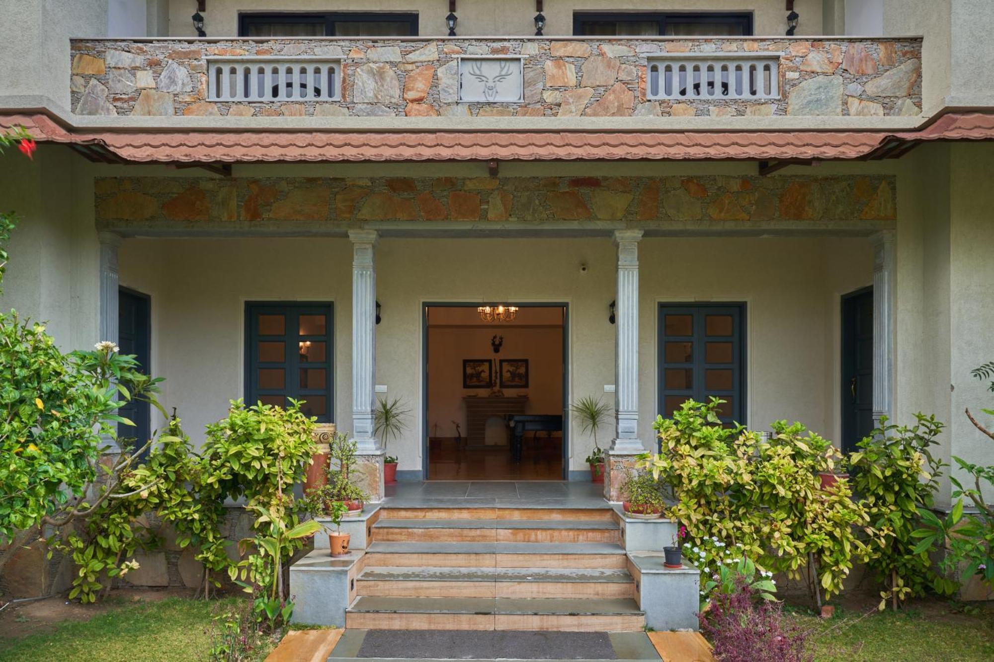 The Hunting Lodge Resort Udaipur - Villas & Pool Dabok 외부 사진