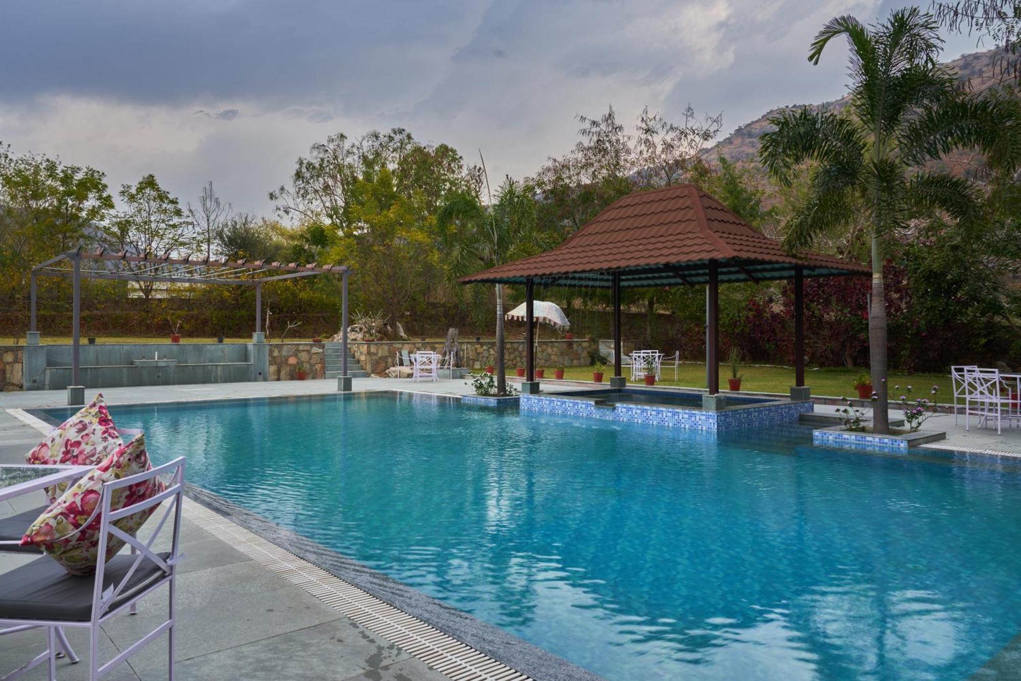 The Hunting Lodge Resort Udaipur - Villas & Pool Dabok 외부 사진